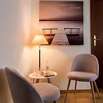 Weiss Hotel 3*