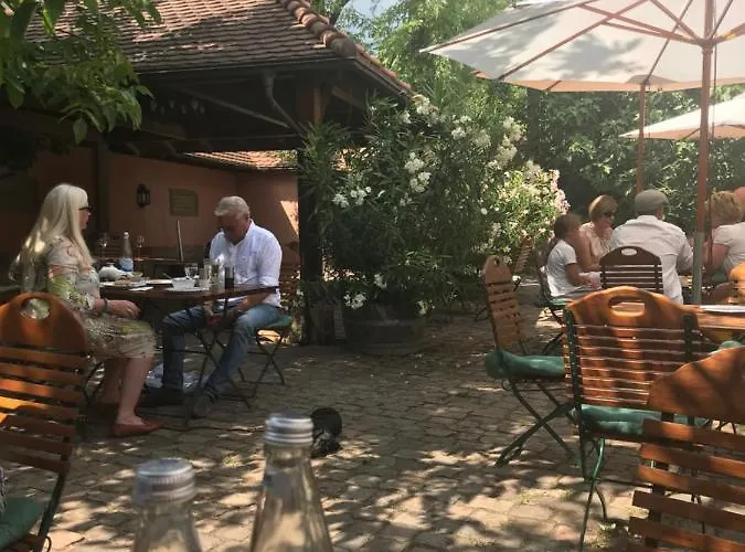Weiss Ξενοδοχείο 3*
